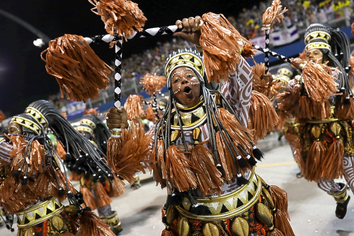 Brazilian Carnival kicks off with political divisions front and center